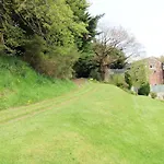Mill House Cottage, On A Fishing Park Near With Hot Tub بيت للعطل