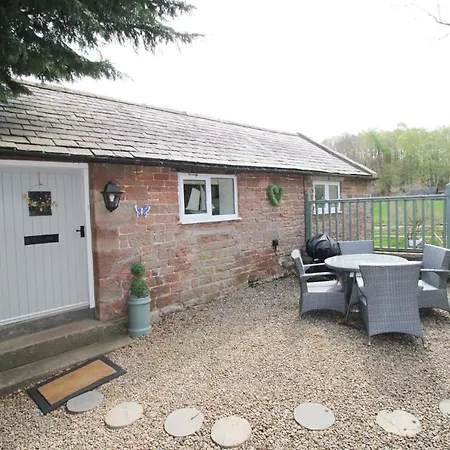 Mill House Cottage, On A Fishing Park Near With Hot Tub Ferienhaus