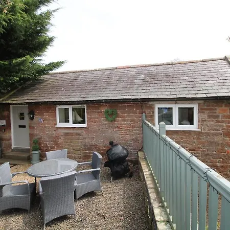 Mill House Cottage, Fishing Park, Brampton, Nr Carlisle * Brampton (Cumbria)