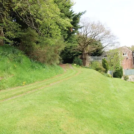 Mill House Cottage, Fishing Park, Brampton, Nr Carlisle Holiday home