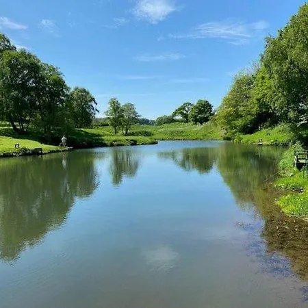 Hébergement de vacances Mill House Cottage, On A Fishing Park Near With Hot Tub Brampton (Cumbria)