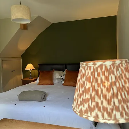 Mill House Cottage, On A Fishing Park Near With Hot Tub Brampton (Cumbria)